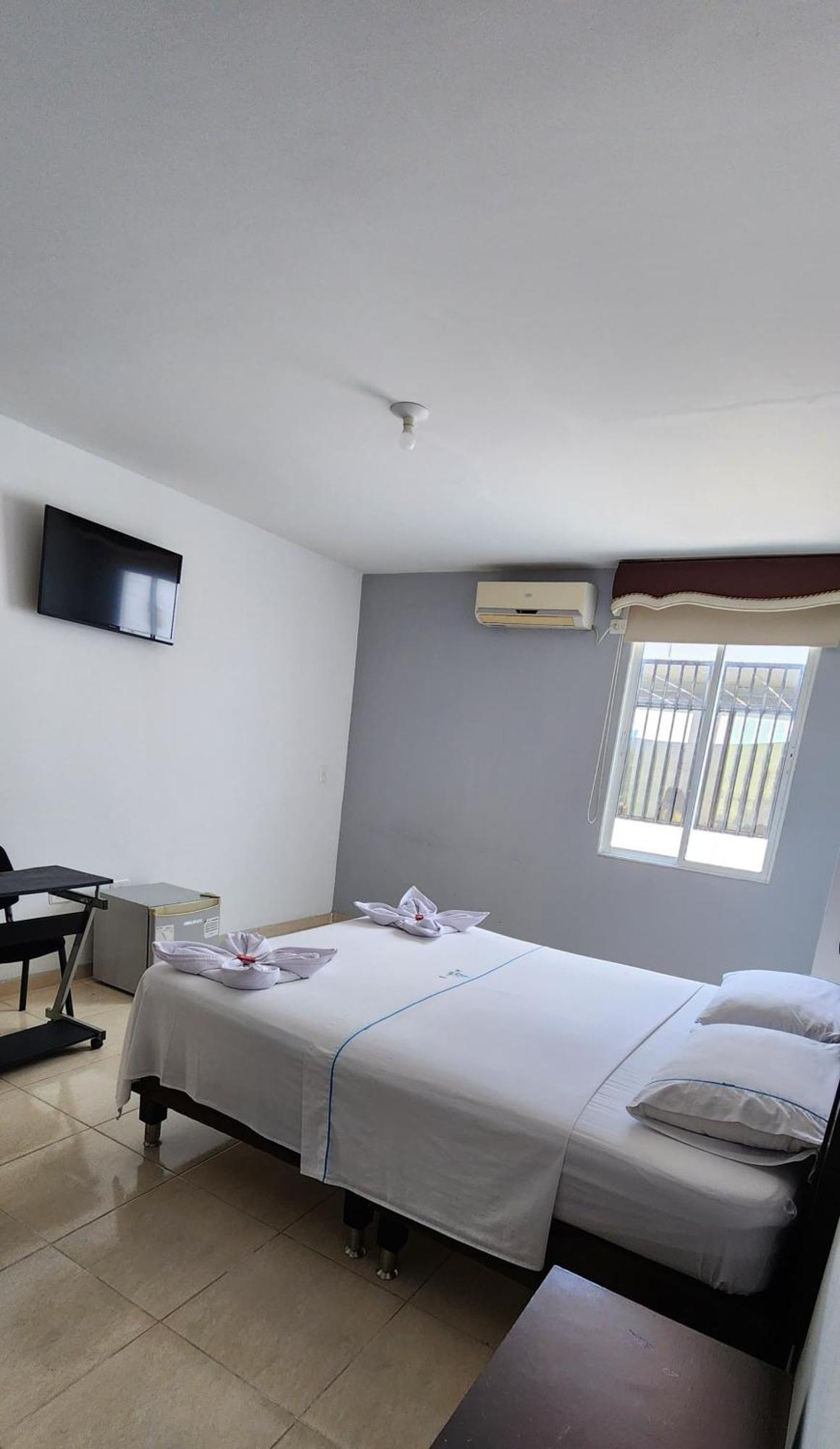 Hotel Torres Del Llano Yopal Exteriör bild
